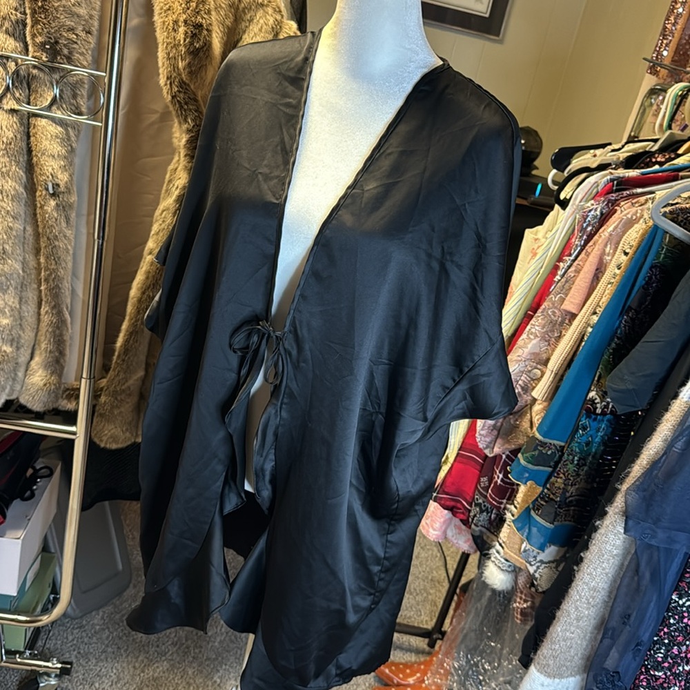 Victoria’s Secret Love Black satin Cover up. One size. Always trendy - Picture 3 of 8